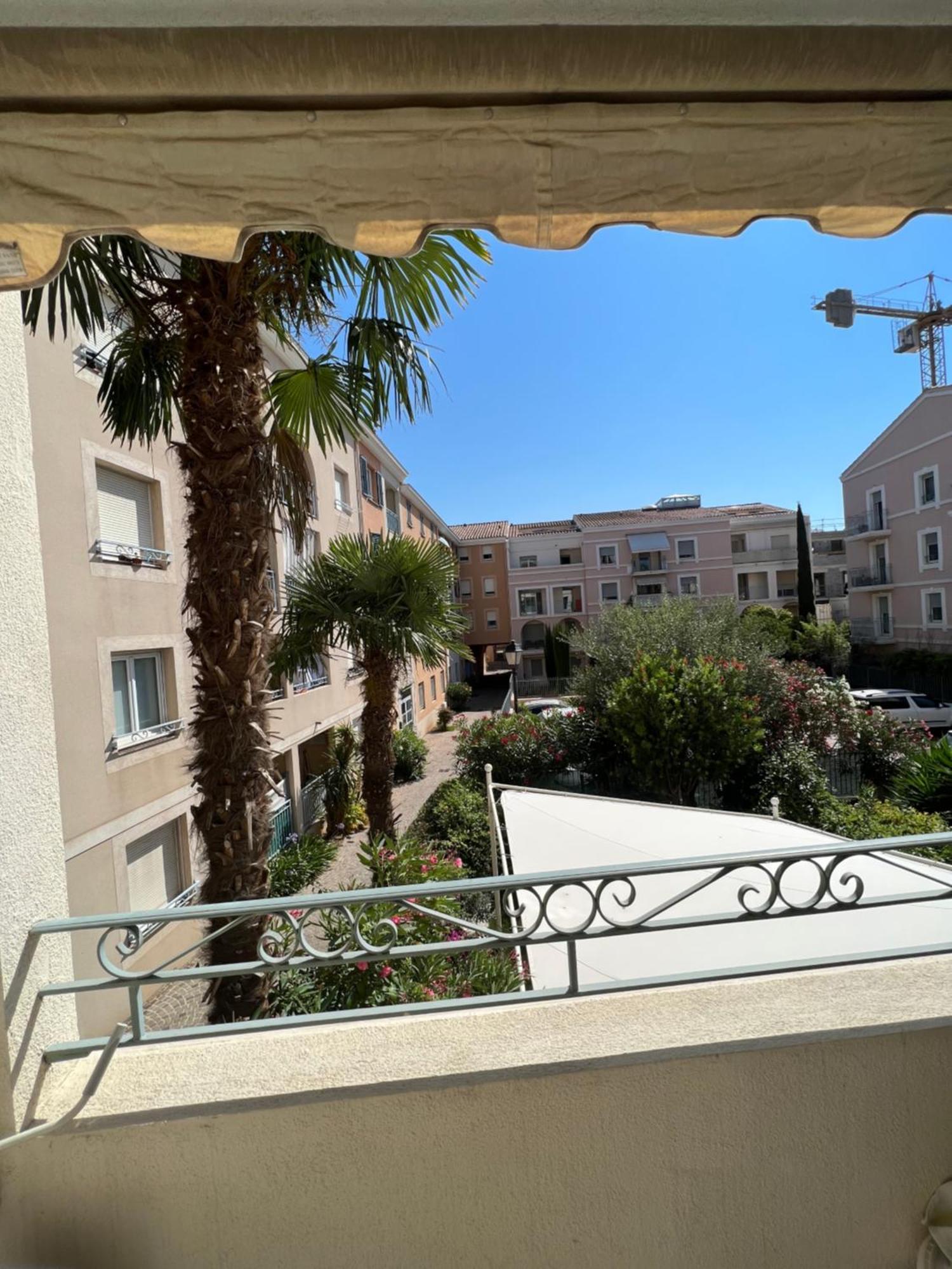 T2 Neuf Hyper Centre Ville Sanary Bagian luar foto